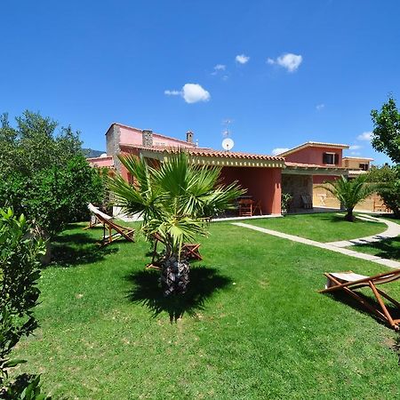 Affittacamere B&B La Villa Dei Graniti Вилласимиус Экстерьер фото