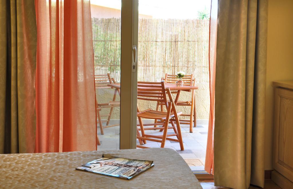 Affittacamere B&B La Villa Dei Graniti Вилласимиус Номер фото