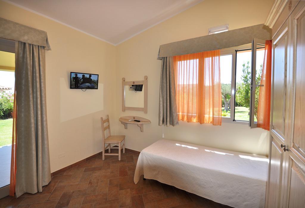 Affittacamere B&B La Villa Dei Graniti Вилласимиус Экстерьер фото