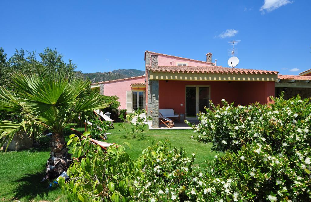 Affittacamere B&B La Villa Dei Graniti Вилласимиус Экстерьер фото