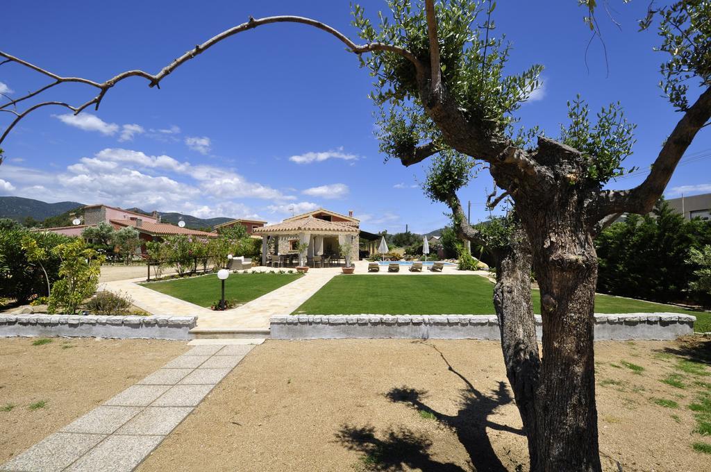 Affittacamere B&B La Villa Dei Graniti Вилласимиус Экстерьер фото