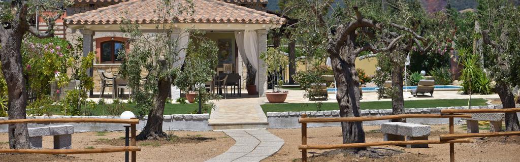Affittacamere B&B La Villa Dei Graniti Вилласимиус Экстерьер фото