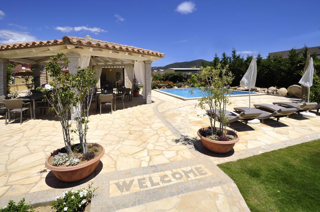 Affittacamere B&B La Villa Dei Graniti Вилласимиус Экстерьер фото
